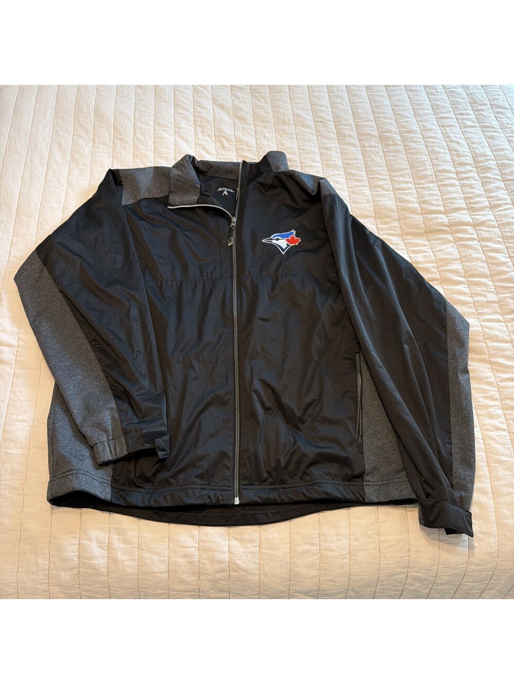 Toronto Blue Jays Antigua Windbreaker Jacket Black Size XL Never Worn